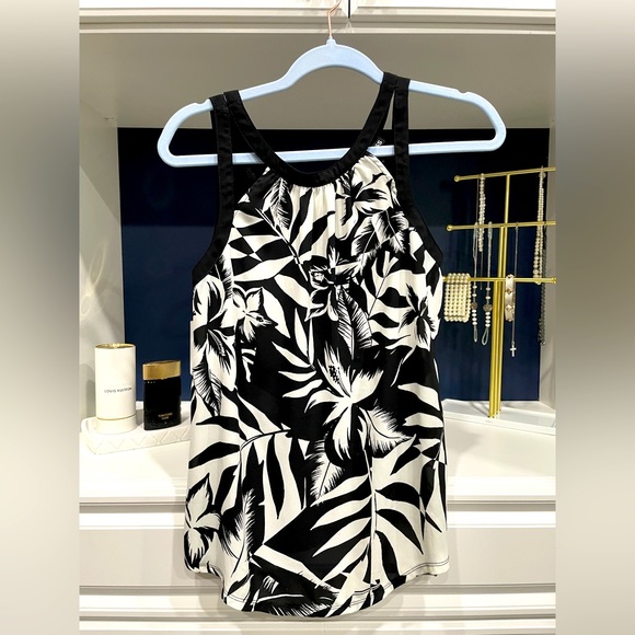 Express Tops - Express dressy, tank top, black and white palm trees size small good con…